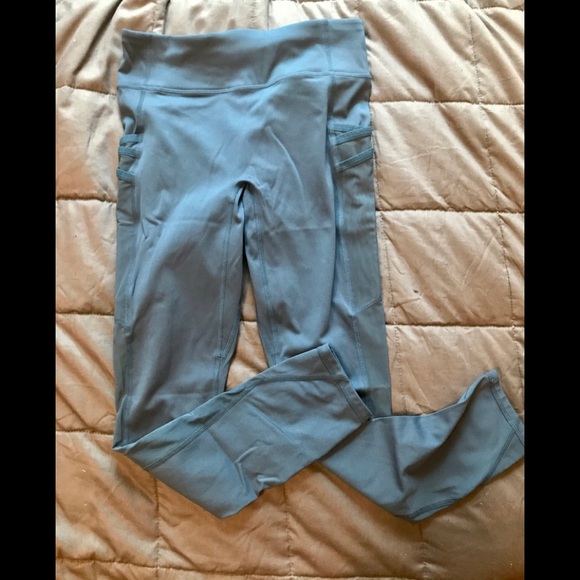 Fabletics Trinity leggings with pockets - Picture 6 of 9